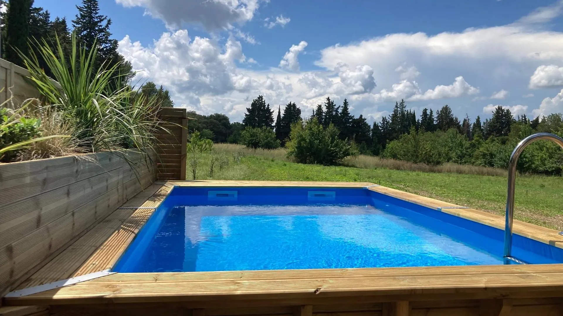 Apartment Mas Neuf De Romanin : Mas Provencal Familial Saint-Remy-de-Provence
