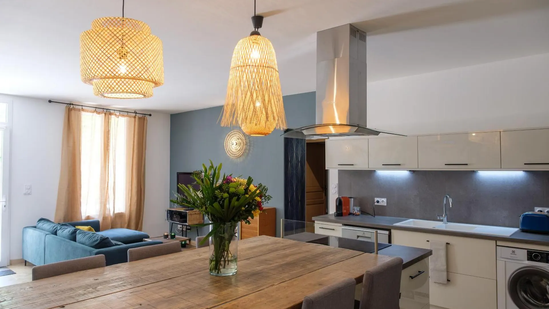 Apartment Mas Neuf De Romanin : Mas Provencal Familial Saint-Remy-de-Provence