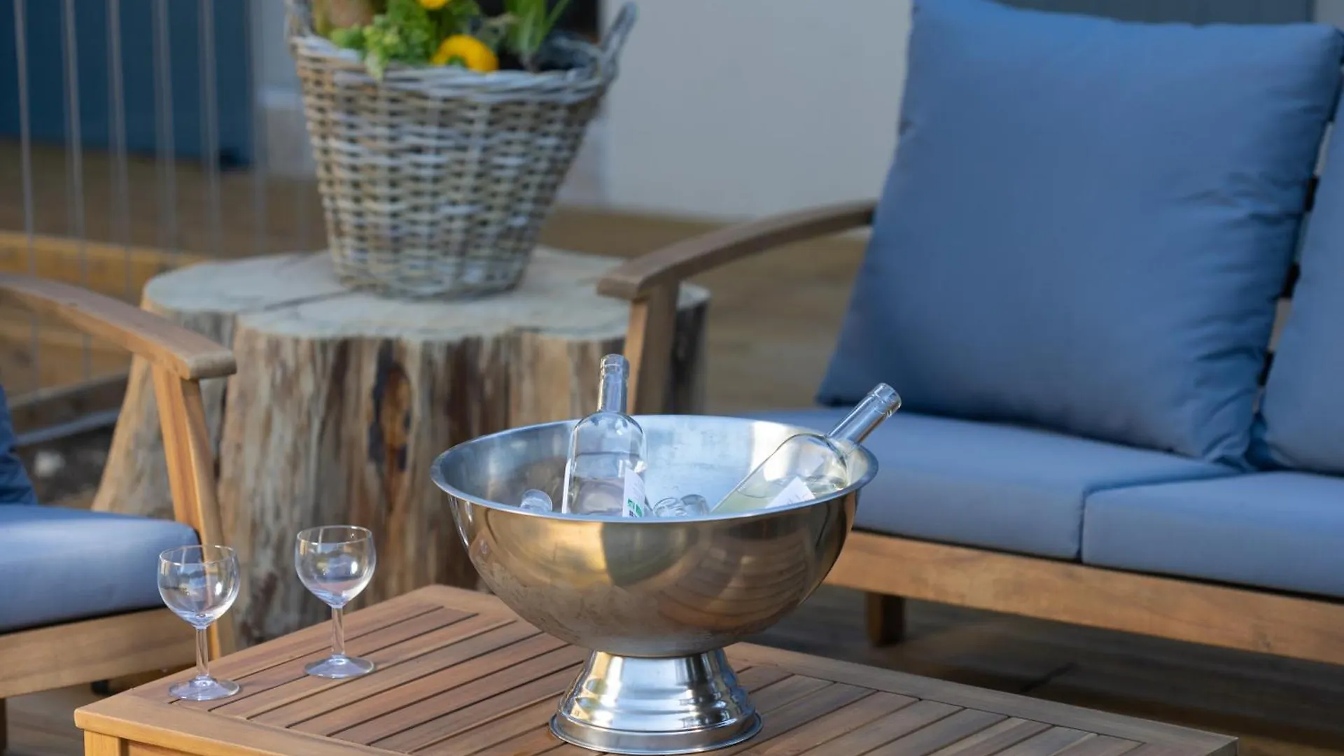 Mas Neuf De Romanin : Mas Provencal Familial Saint-Remy-de-Provence Apartment